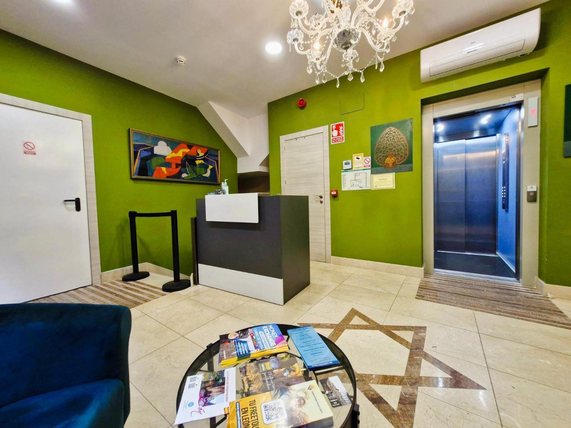 Feeling Home - Suites&Rooms Leon Exterior photo